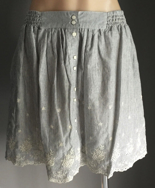 CECI Full Skirt Black & White Stripe Floral Elastic Waist Size M 10 & L 12 NEW