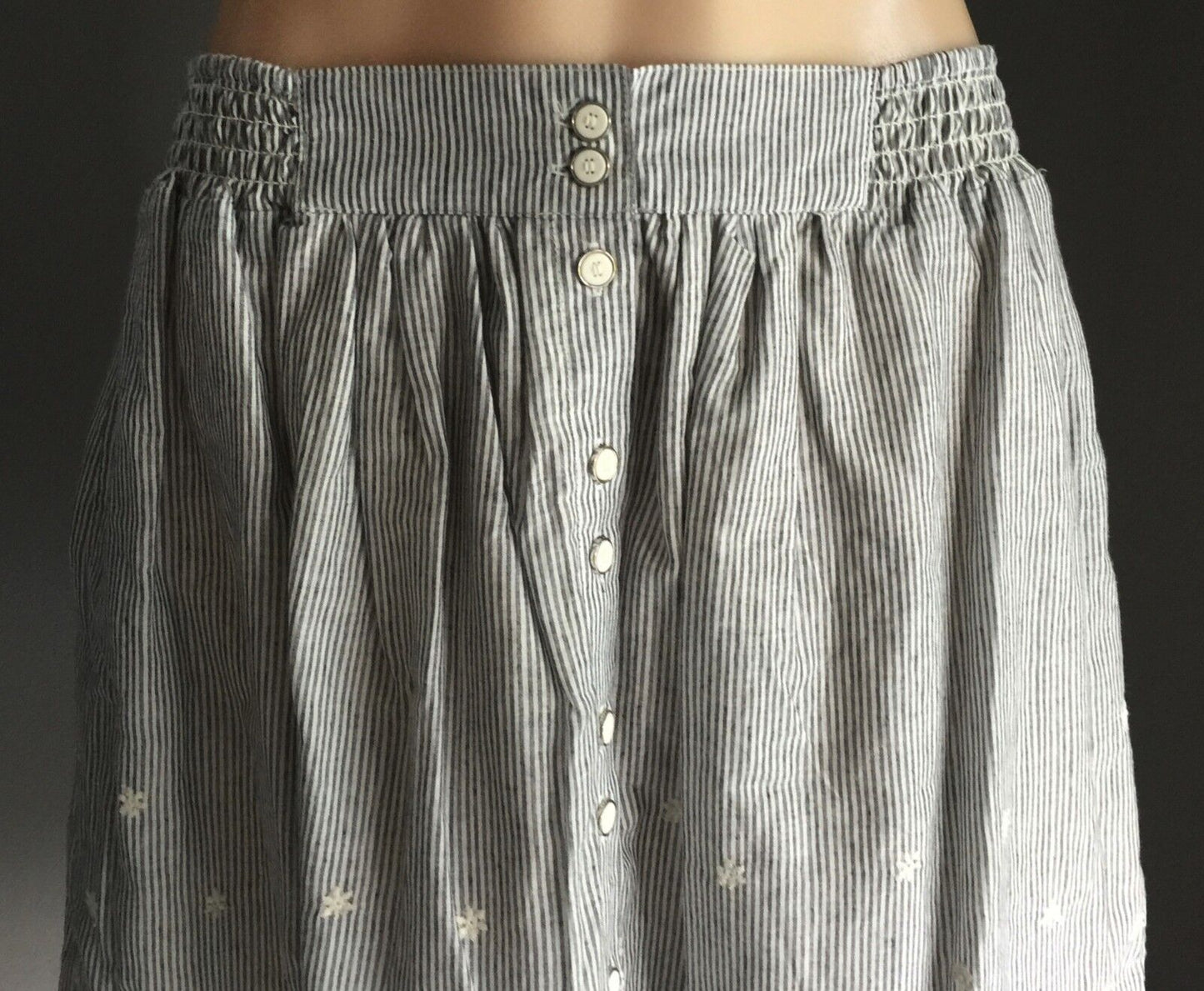 CECI Full Skirt Black & White Stripe Floral Elastic Waist Size M 10 & L 12 NEW