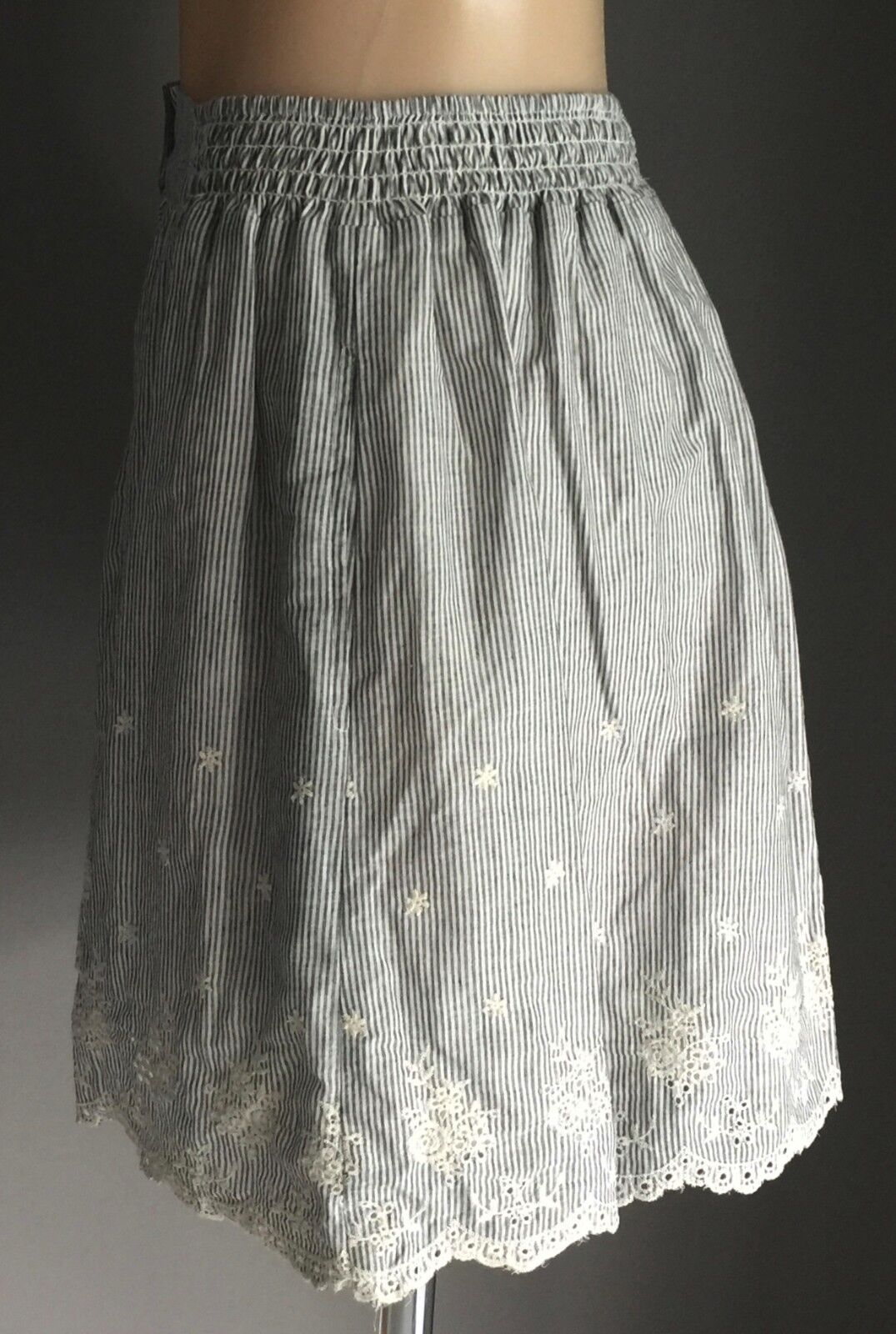 CECI Full Skirt Black & White Stripe Floral Elastic Waist Size M 10 & L 12 NEW