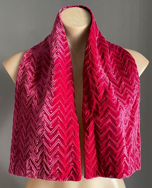 ENGLISH ECCENTRICS Stole Collar Burgundy Textured Velour Neck Scarf England