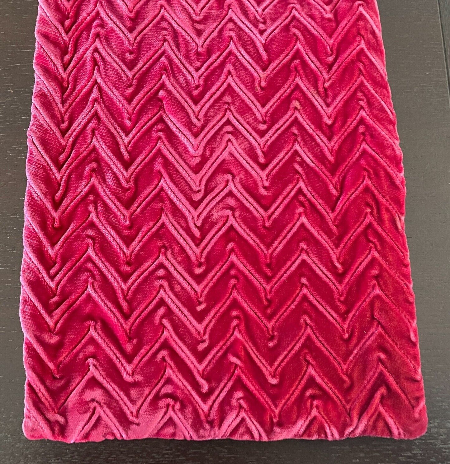 ENGLISH ECCENTRICS Stole Collar Burgundy Textured Velour Neck Scarf England