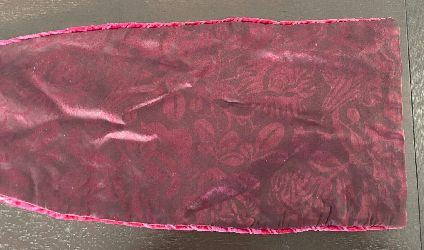 ENGLISH ECCENTRICS Stole Collar Burgundy Textured Velour Neck Scarf England