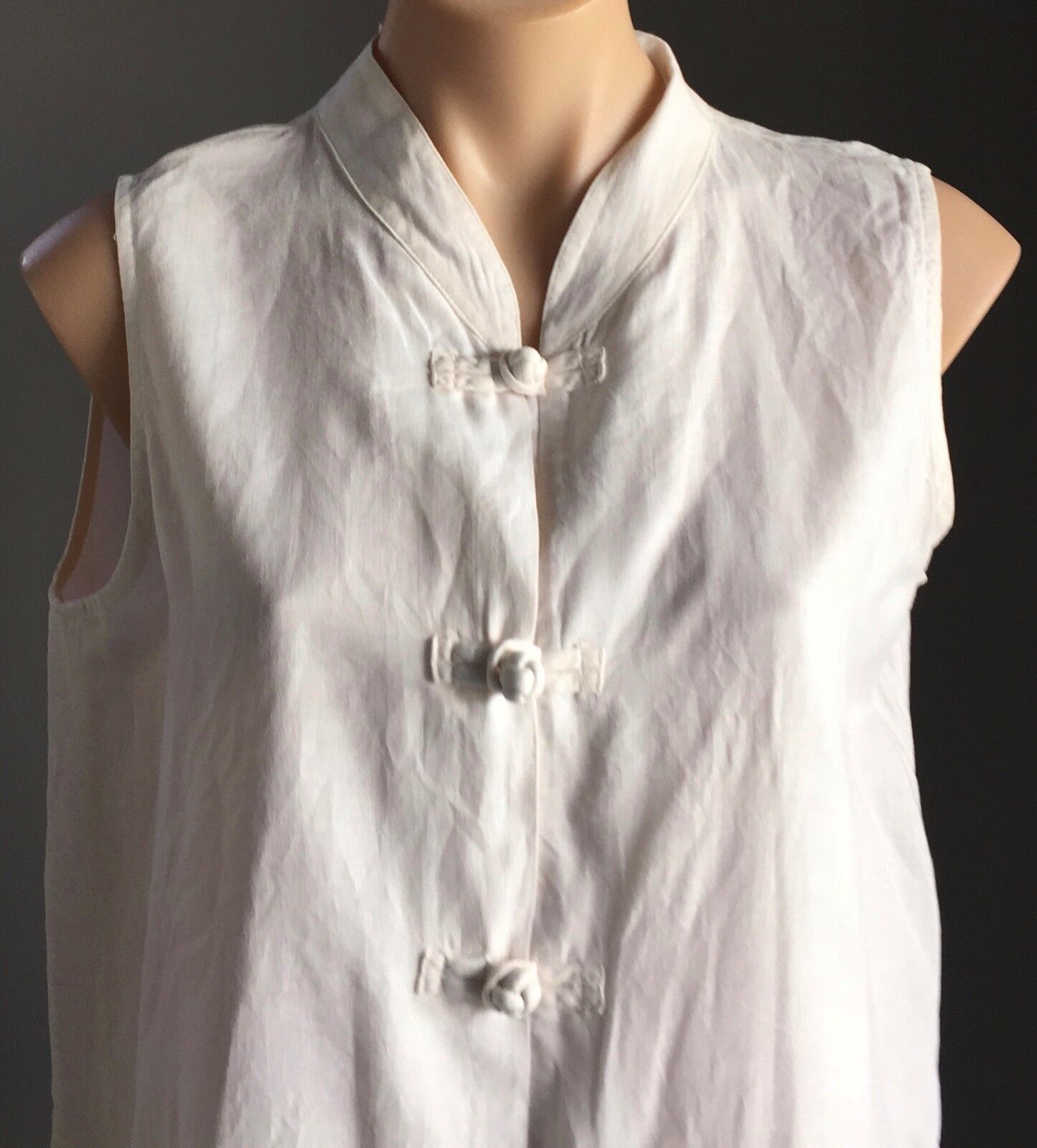 BENTLEY ARBUCKLE USA Top Oriental Frog Button Front White Linen Size 10 AU 14