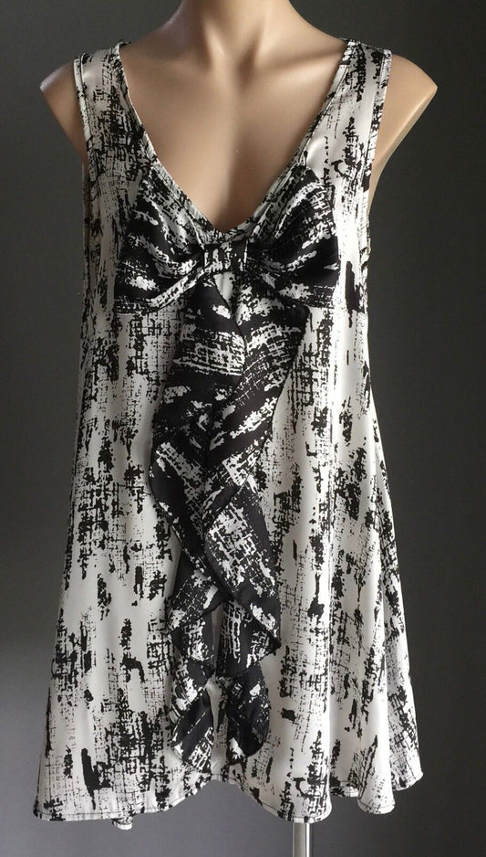 SES Trapeze Dress Top Black & White Abstract Print Sleeveless Ladies Size 14