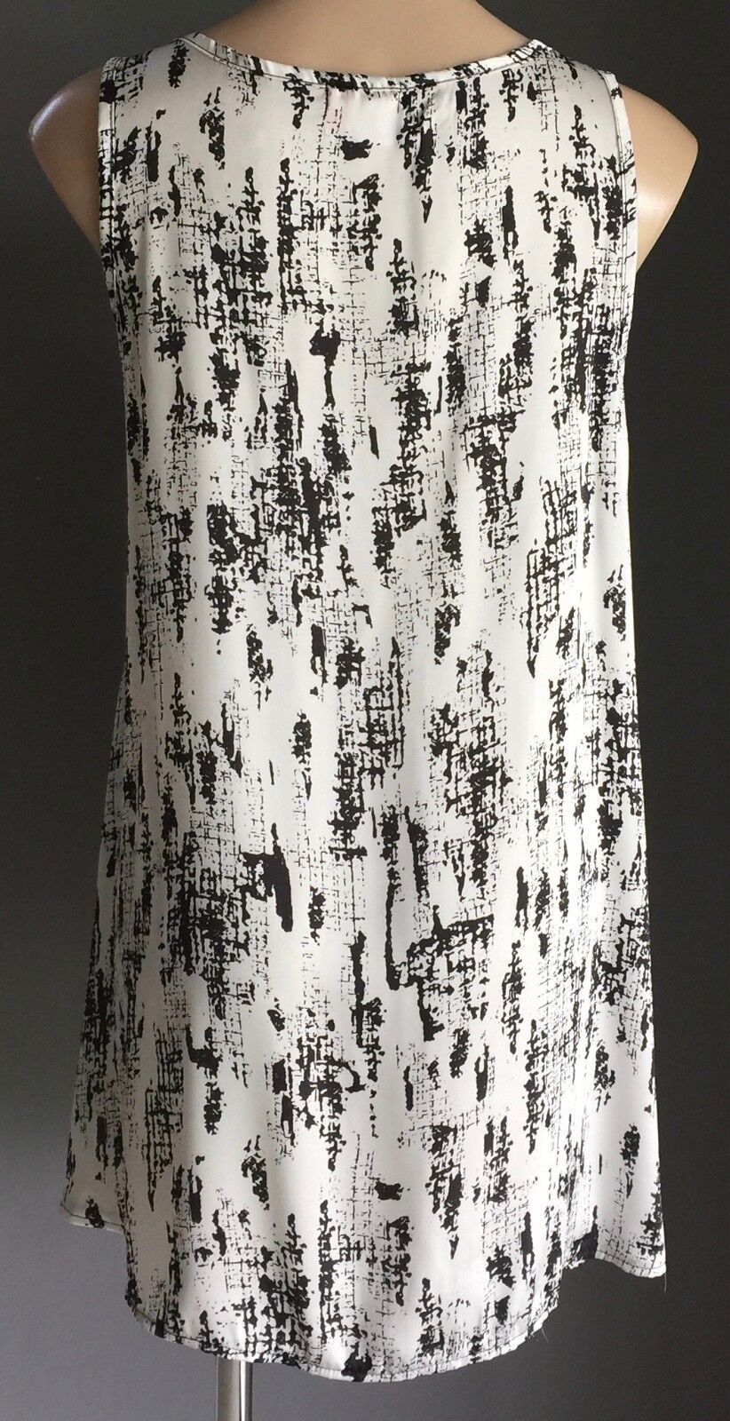 SES Trapeze Dress Top Black & White Abstract Print Sleeveless Ladies Size 14
