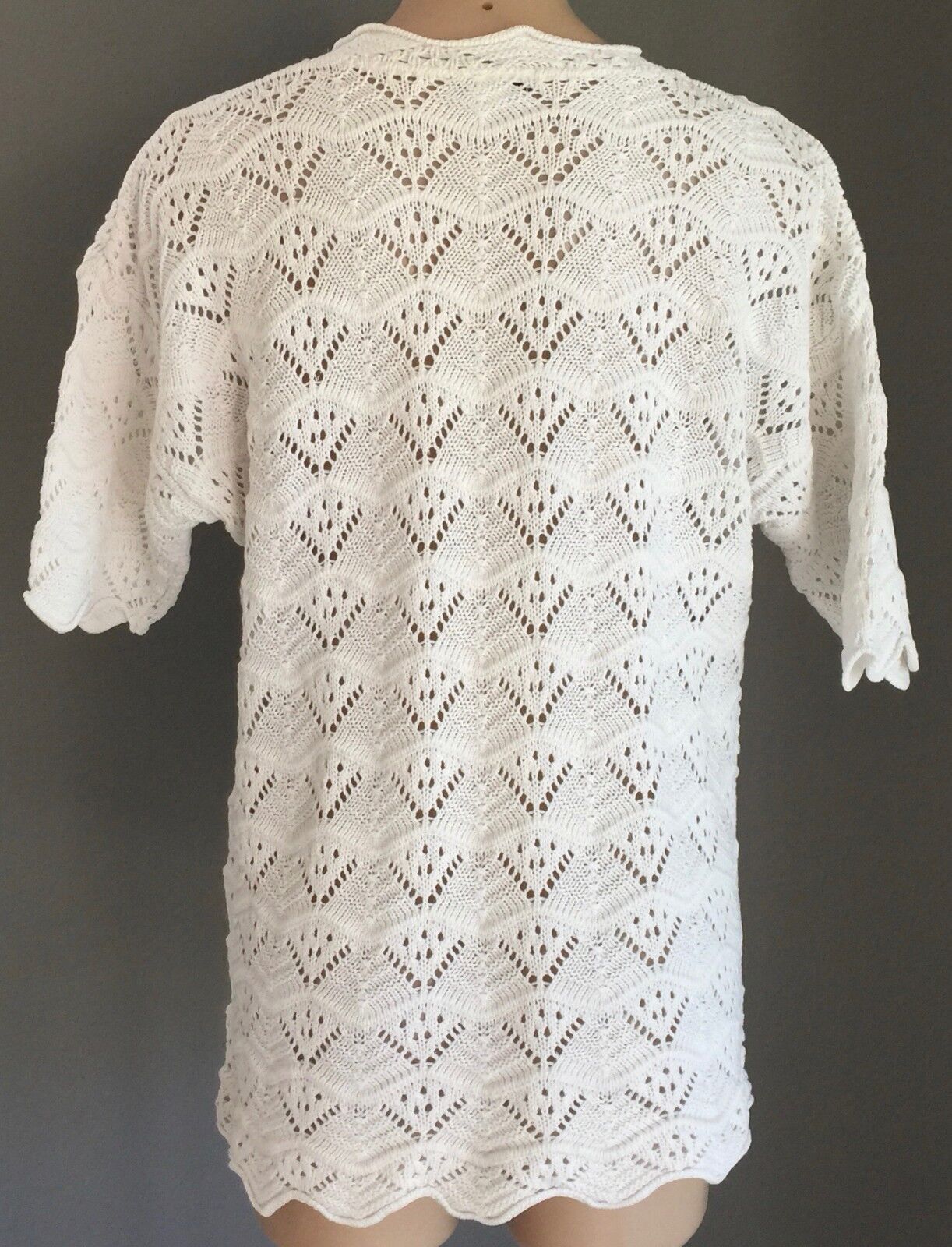 NICE BODY Knit Top Thick White Crocket Look Top Ornate Short Sleeve Size 14 Vtg
