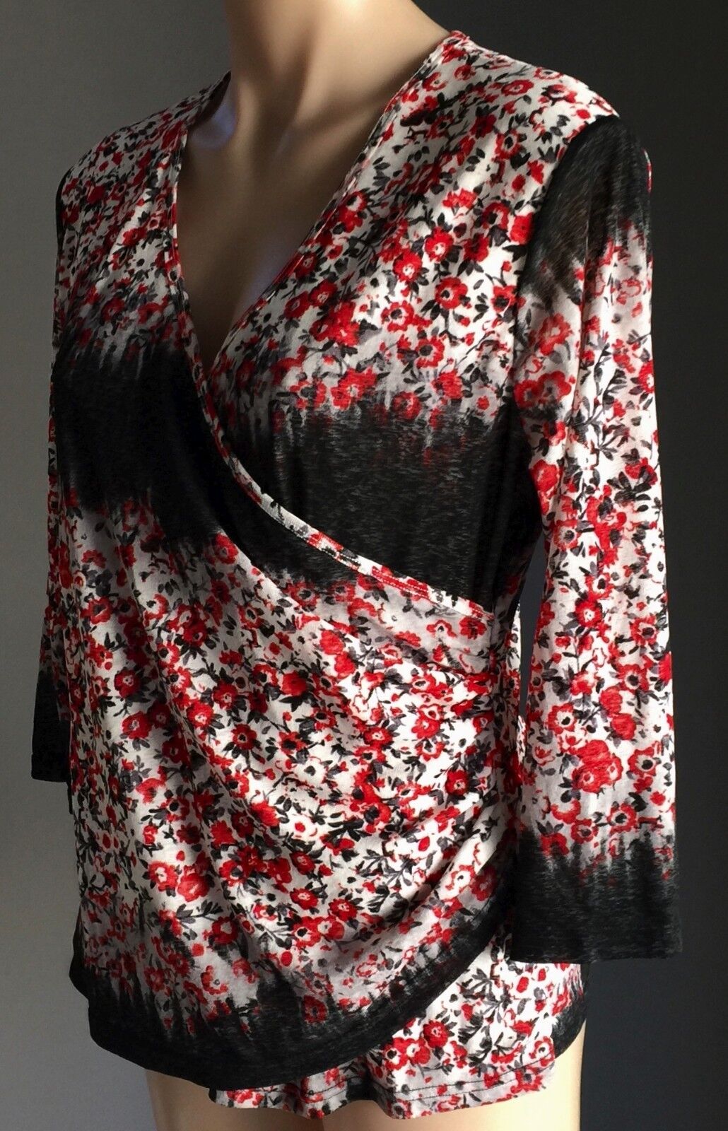 COVER Top Grey Red White Floral Print Wrap 3/4 Sleeve Blouse Size 14 Lovely NEW