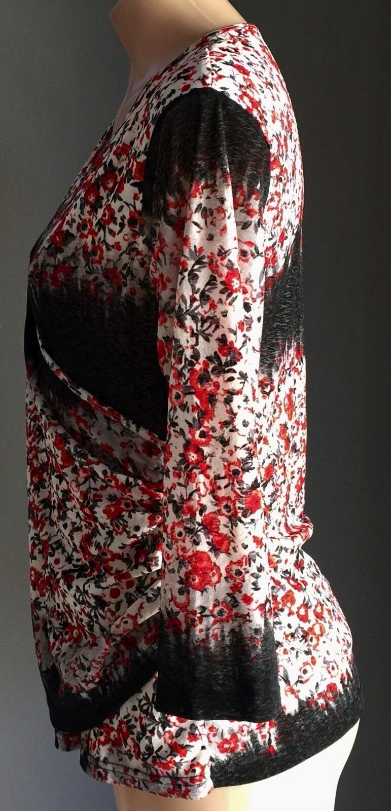 COVER Top Grey Red White Floral Print Wrap 3/4 Sleeve Blouse Size 14 Lovely NEW