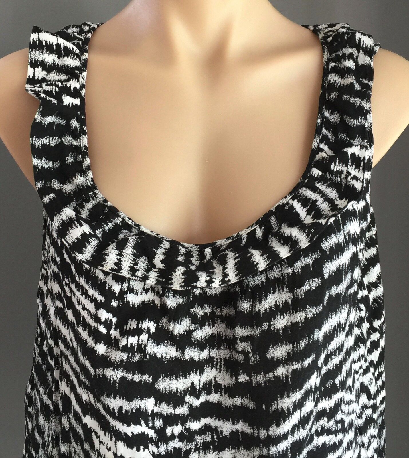 BARKINS Singlet Top  Black & White Print Sleeveless Frilled Edged  Size 12