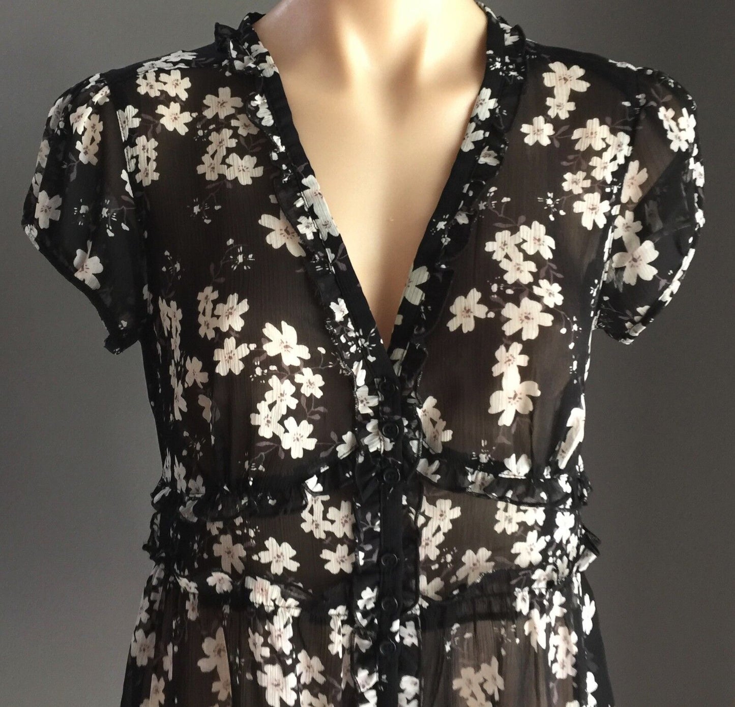 TARGET Top Black & White Floral Sheer Cap Sleeve Tie Back Ladies Size 12