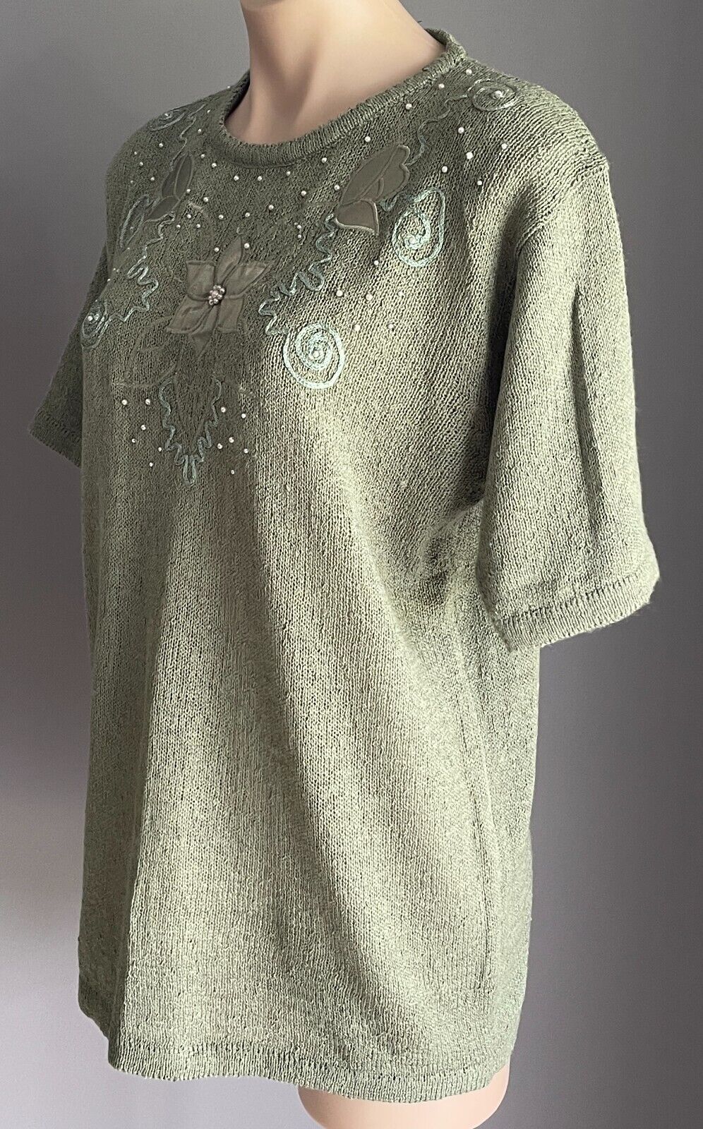 LILY CHAO Knit Top Khaki Floral Applique Beaded Trim Short Sleeve Size M 12