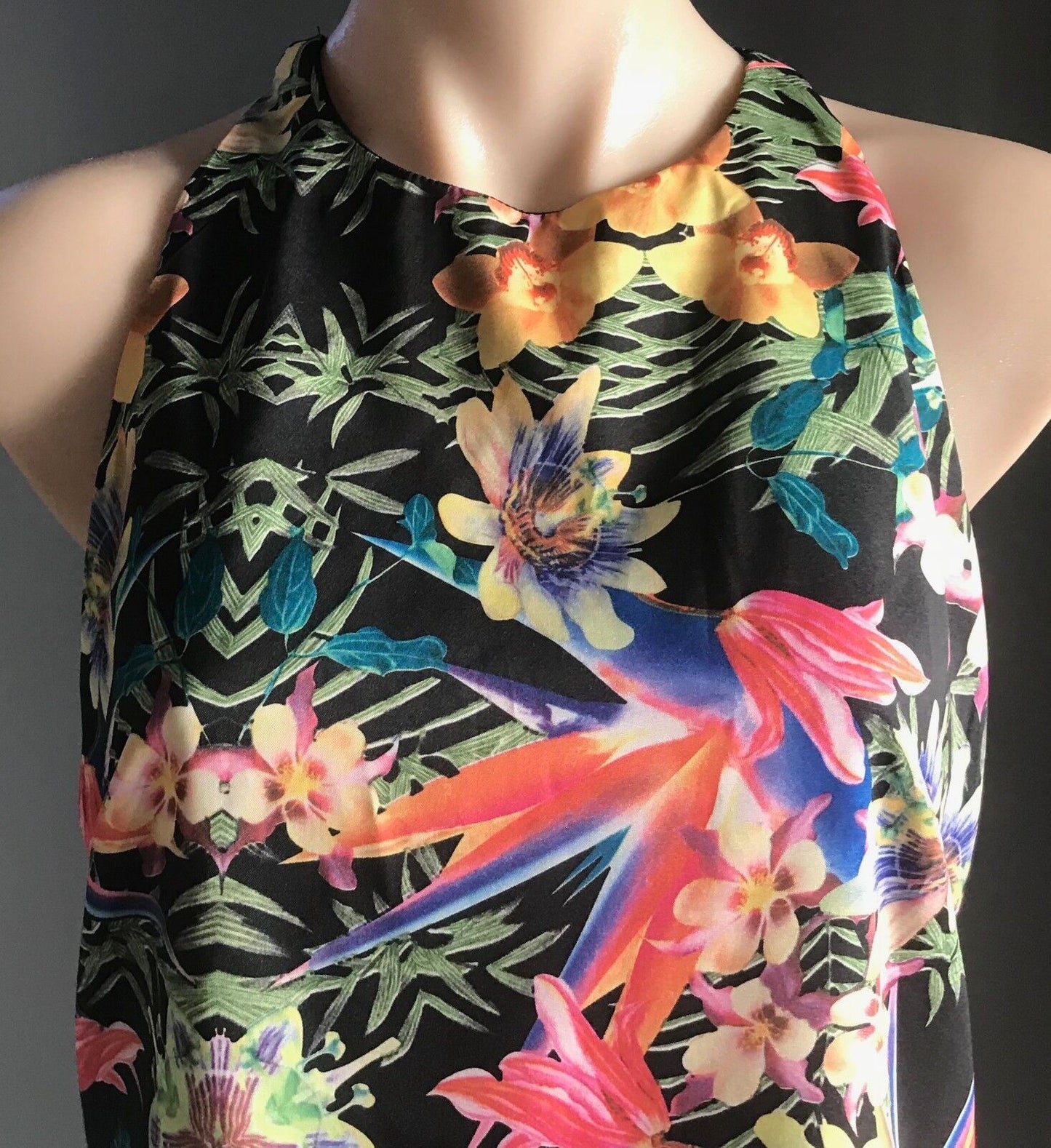 WHITE CLOSET Top Blouse T-Bar Back Top Black Floral Print Ladies Size 12 NEW