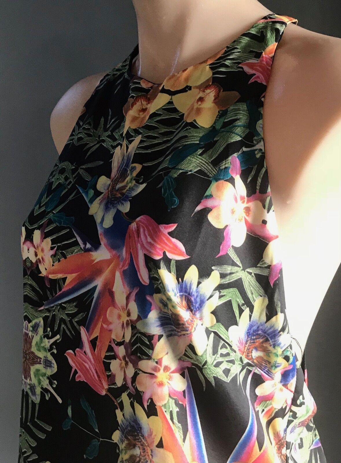 WHITE CLOSET Top Blouse T-Bar Back Top Black Floral Print Ladies Size 12 NEW