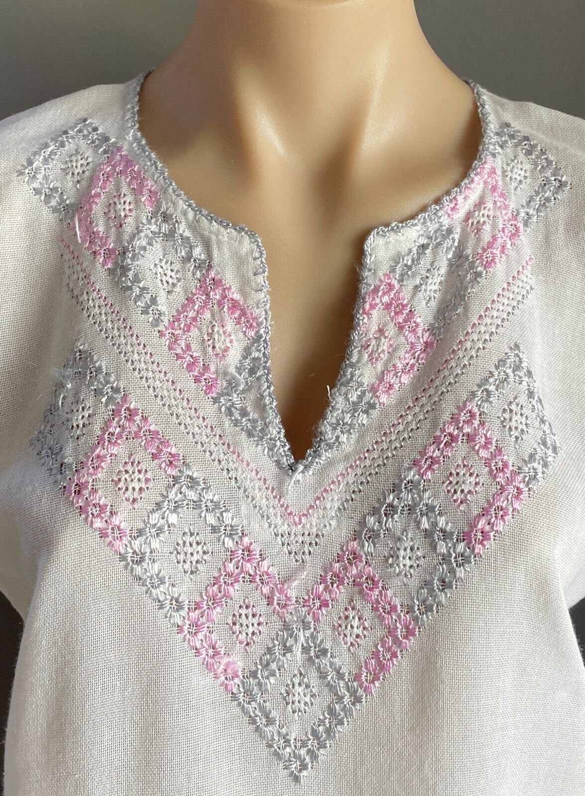 Hand Embroidered Top White Blouse Extended Sleeves Size 12 Pink and Grey Trim