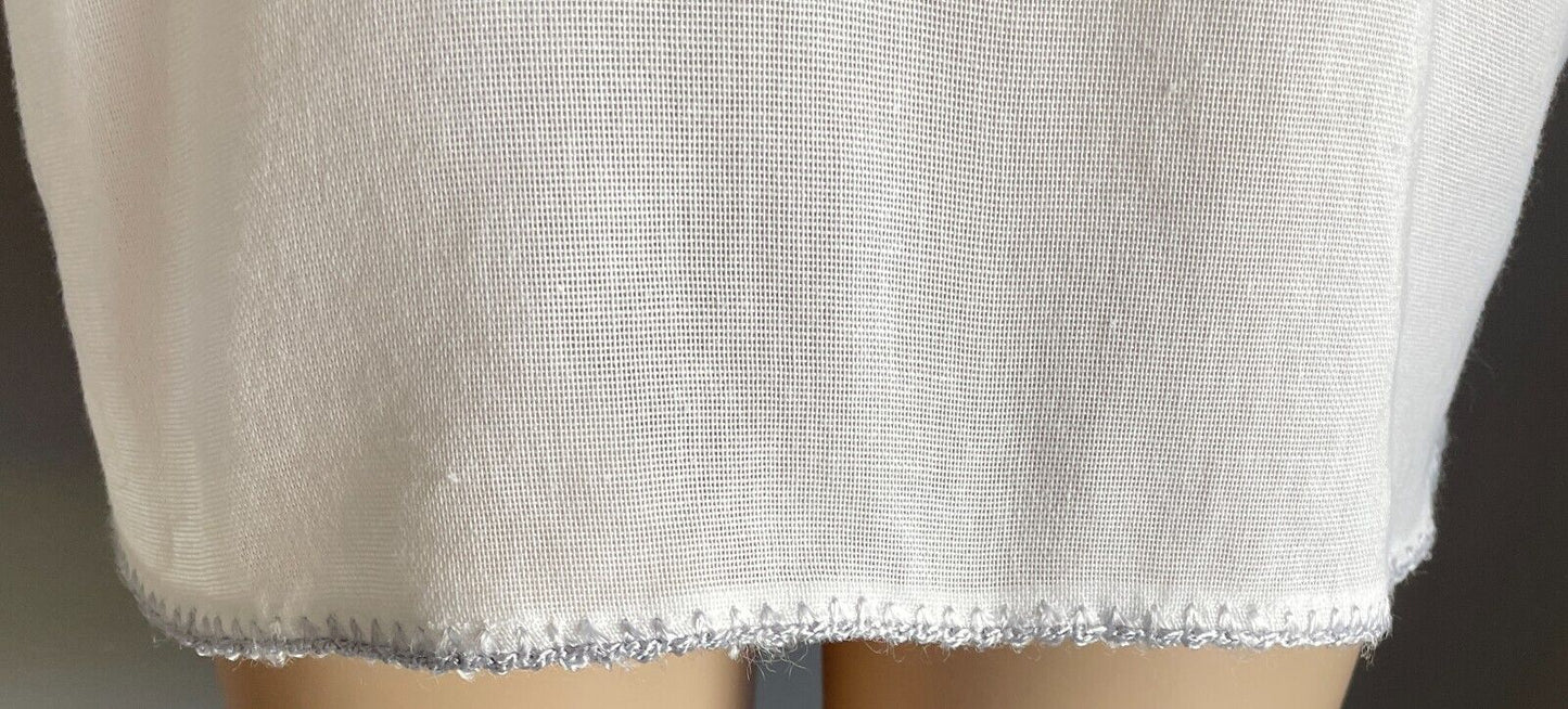Hand Embroidered Top White Blouse Extended Sleeves Size 12 Pink and Grey Trim