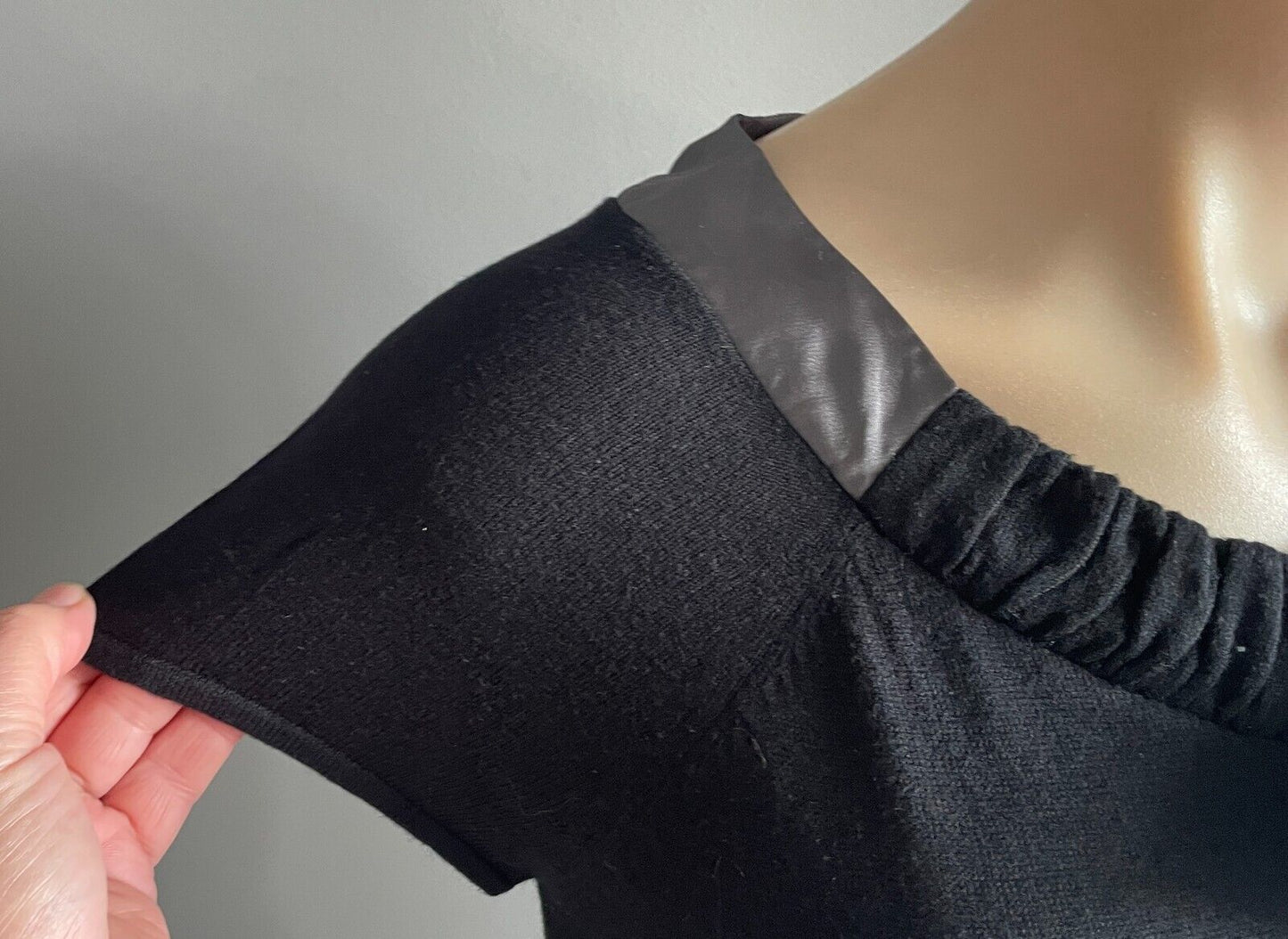 OSTIN Black Knit Top Extended Sleeves Size S 10 Grey Satin Trim Next Tie O*STIN