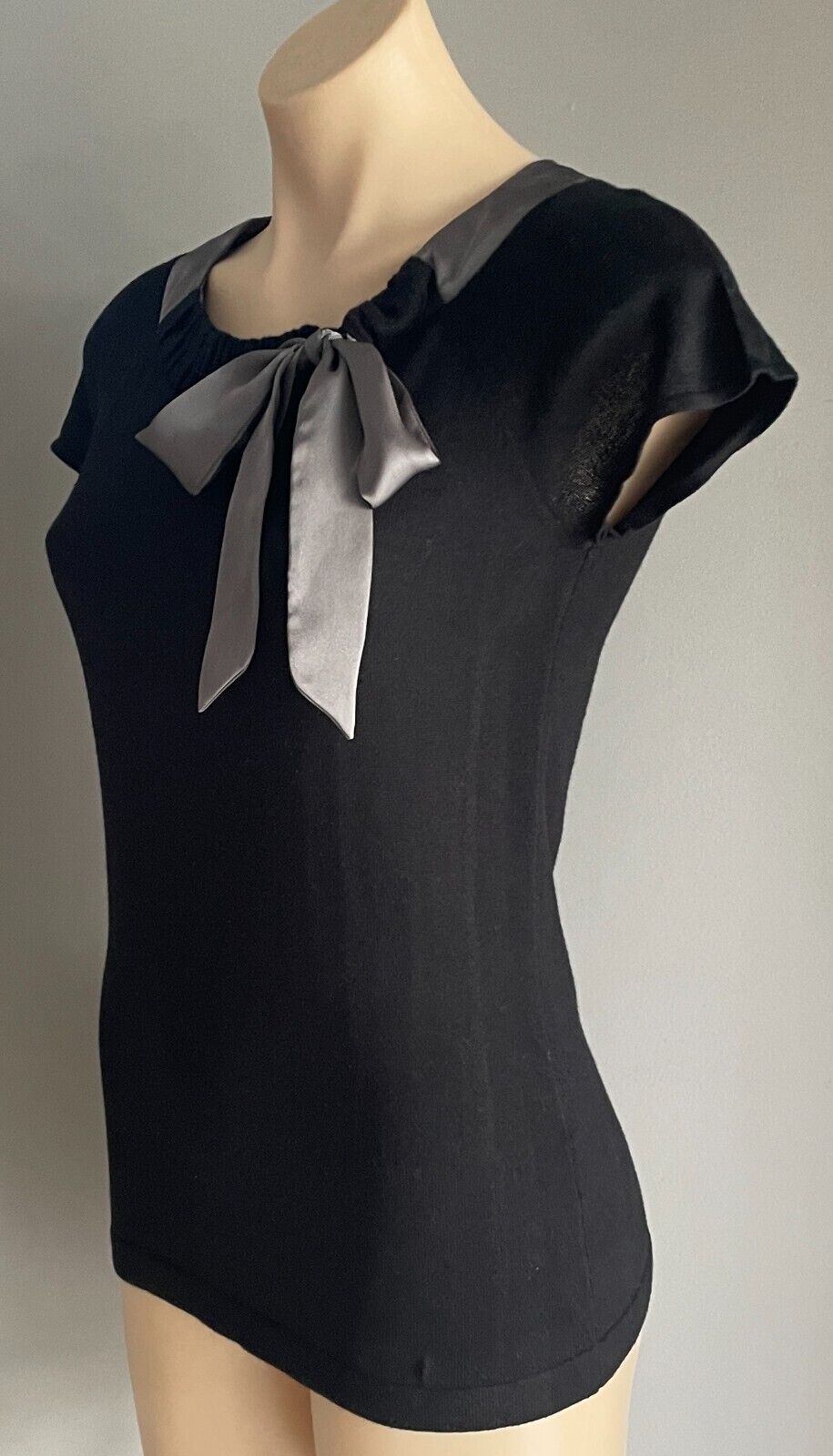 OSTIN Black Knit Top Extended Sleeves Size S 10 Grey Satin Trim Next Tie O*STIN