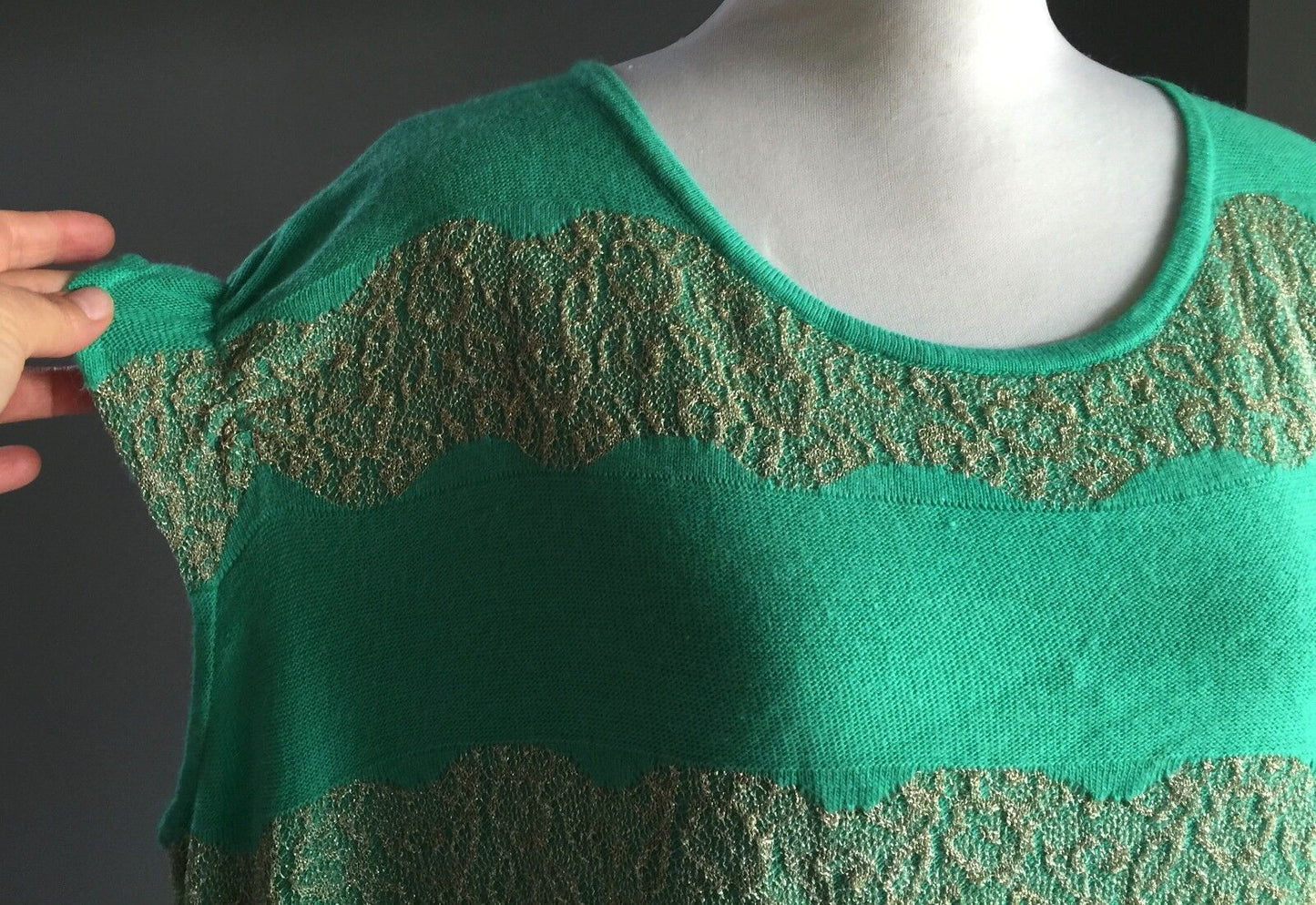SWEET GIRL FASHION Knit Top Sweater Green & Gold Ruffle Cap Size M L 14 - 18 NEW