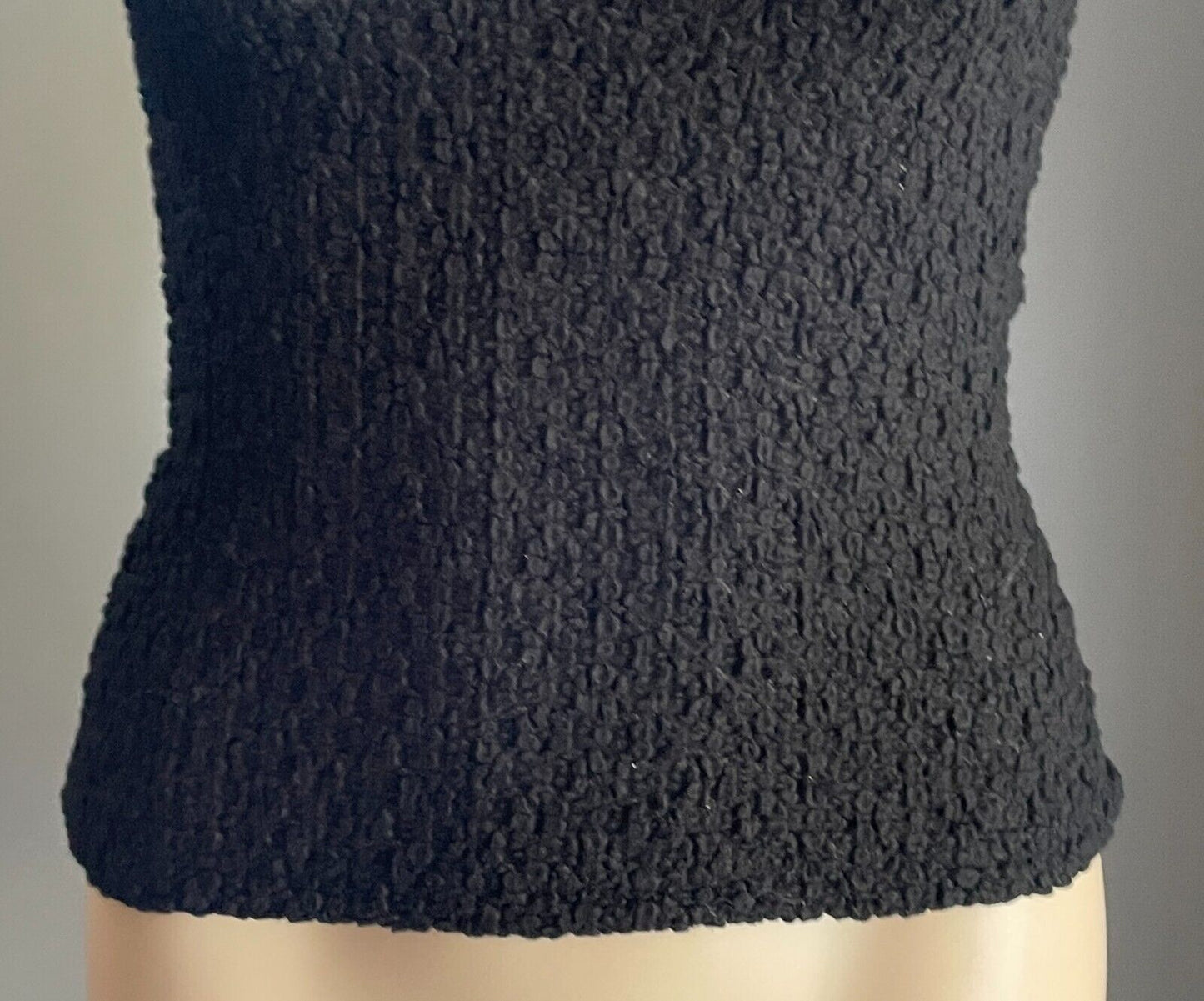 WET SEAL Stretch Top Black "Popcorn" Knit Short Sleeve Blouse Tee Size S 10