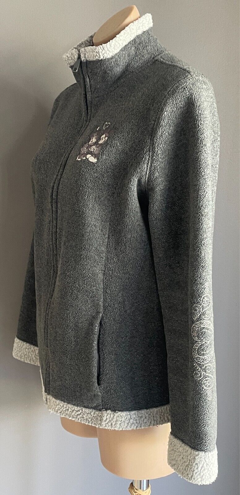DISNEYLAND Jacket Full Zip Grey Polar Fleece Sherpa Lined Size M 12 Long Sleeve