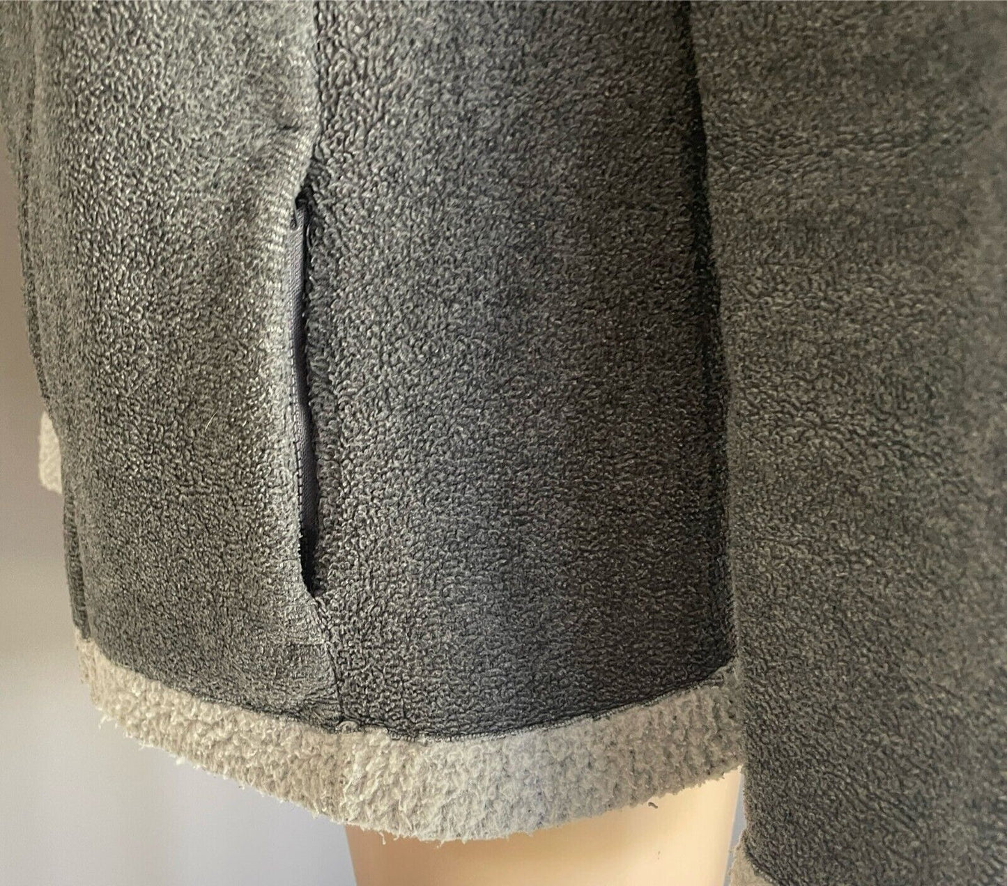 DISNEYLAND Jacket Full Zip Grey Polar Fleece Sherpa Lined Size M 12 Long Sleeve