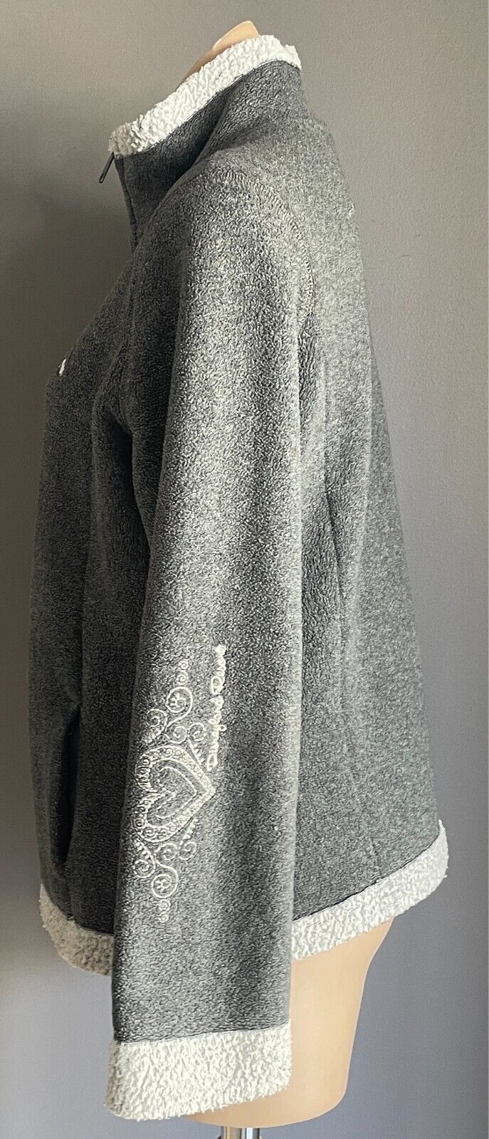 DISNEYLAND Jacket Full Zip Grey Polar Fleece Sherpa Lined Size M 12 Long Sleeve