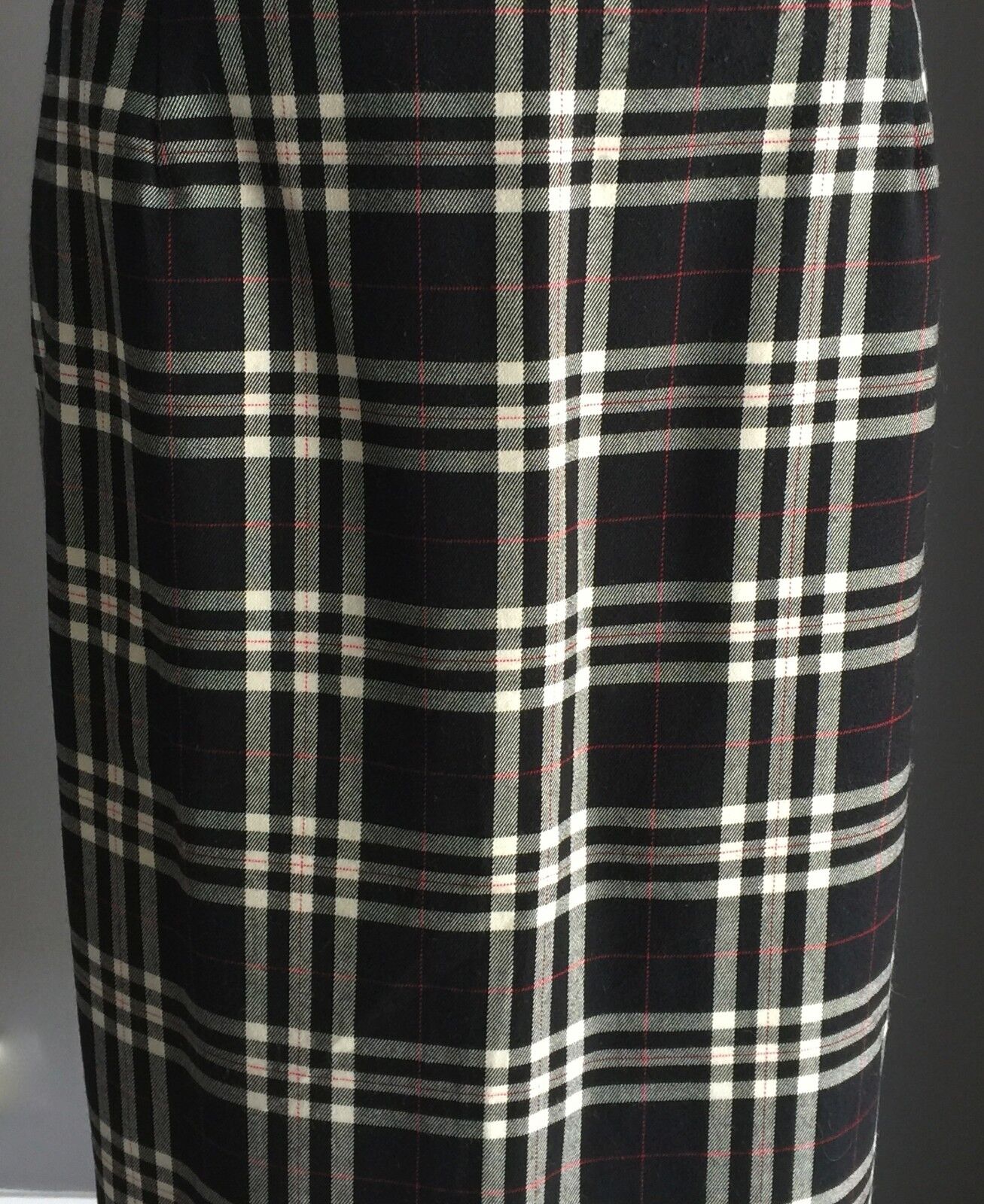 New TRENT RESORT Straight Skirt Black Red White Check Print Plaid Size 14 Retro