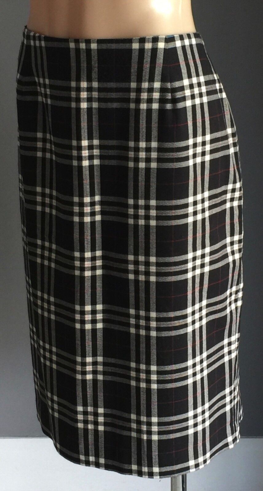 New TRENT RESORT Straight Skirt Black Red White Check Print Plaid Size 14 Retro