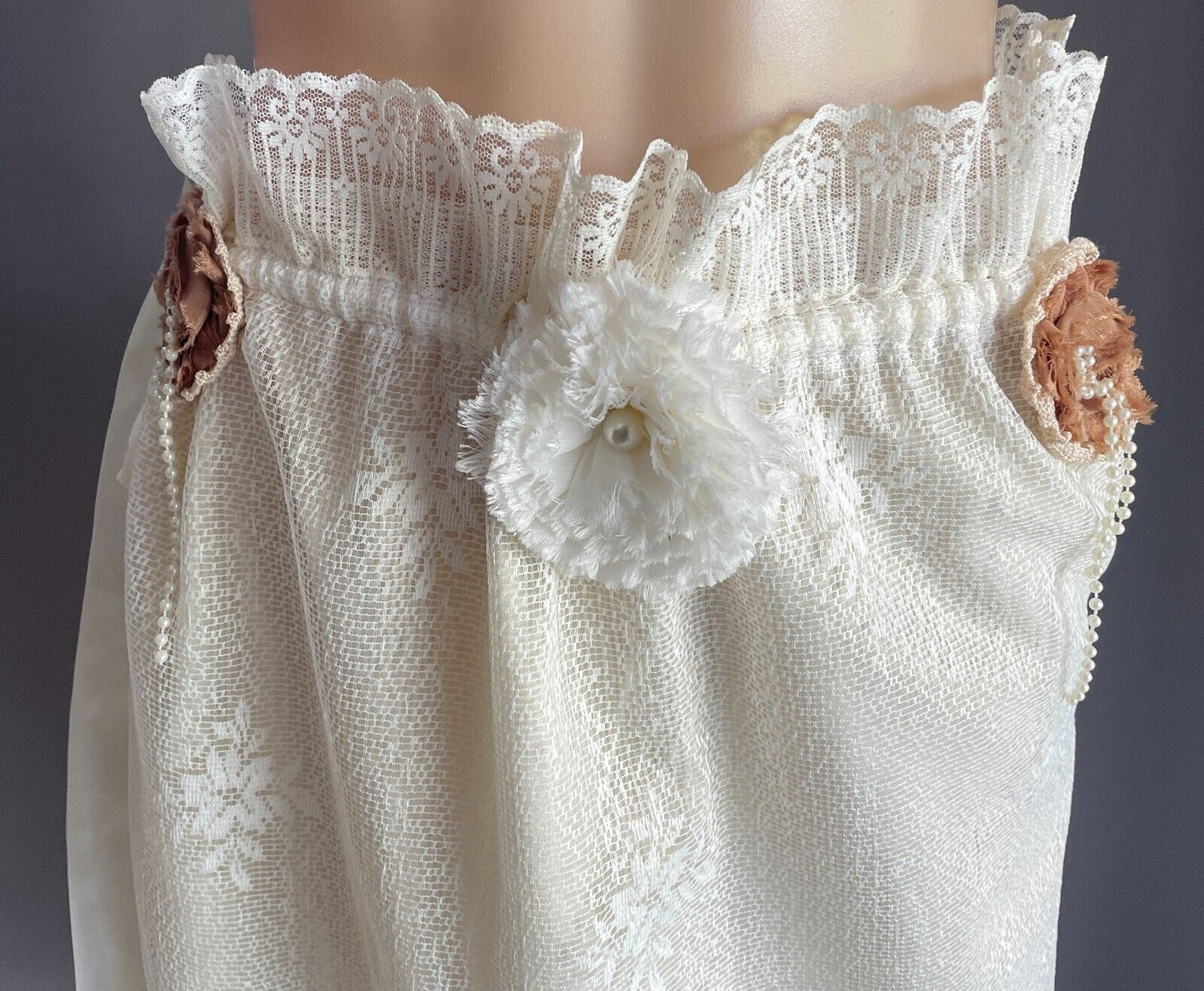 Handmade Skirt Off White Lace Gathered Waist Side Tie Size 12  14 Unique
