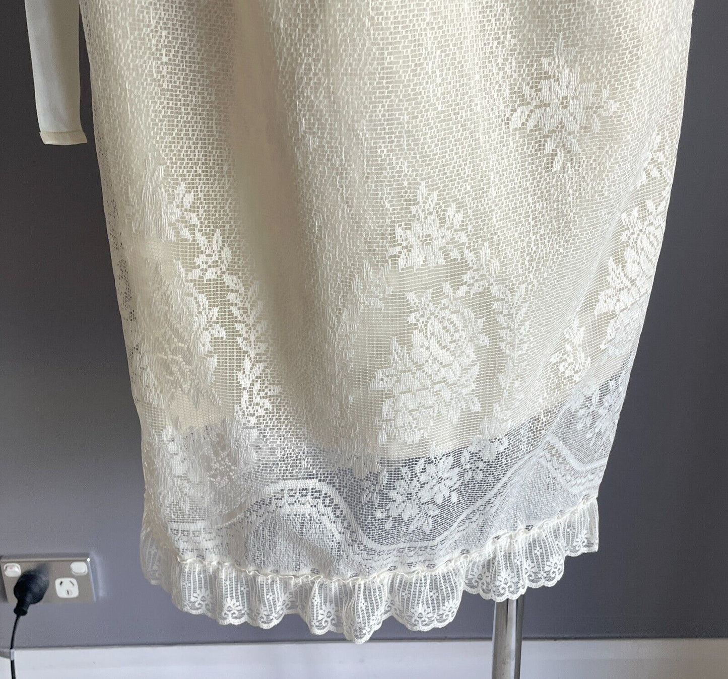 Handmade Skirt Off White Lace Gathered Waist Side Tie Size 12  14 Unique