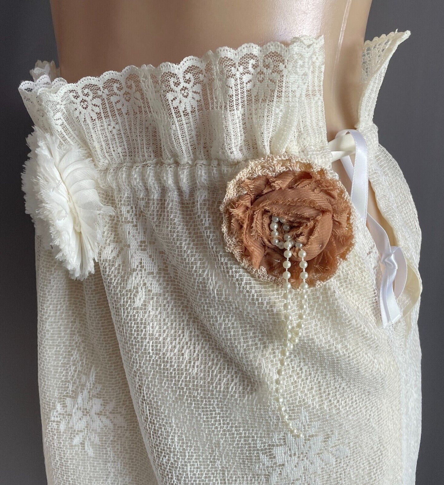 Handmade Skirt Off White Lace Gathered Waist Side Tie Size 12  14 Unique