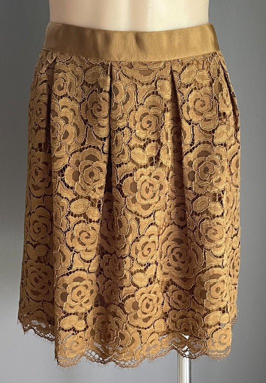 WITCHERY Skirt Vintage Gold Lace Pleated Short Size 14 Lined Scalloped Lace Edge