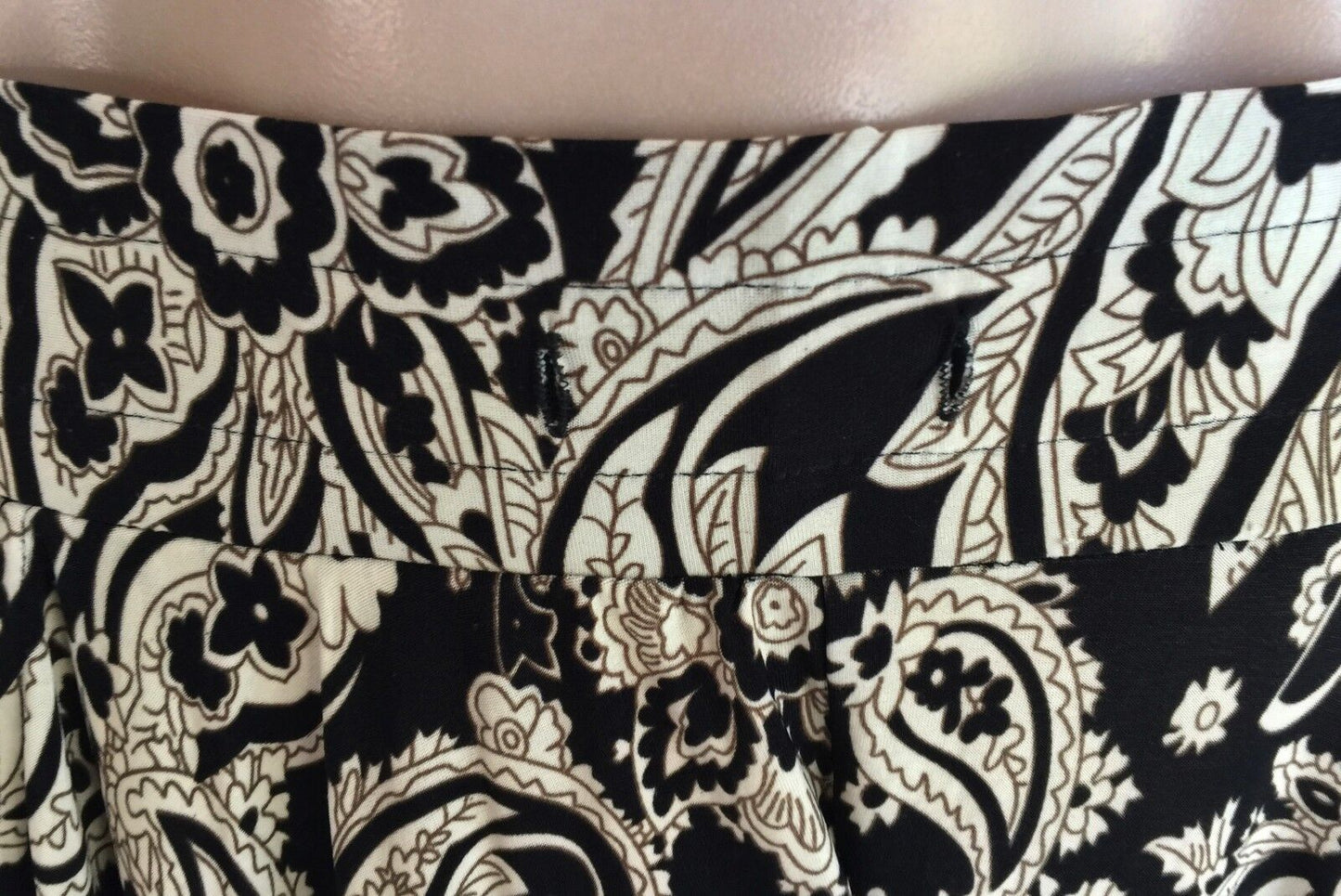 ELEGANT Handkerchief Skirt Black & Taupe Paisley Print Size XL 12 14 Retro