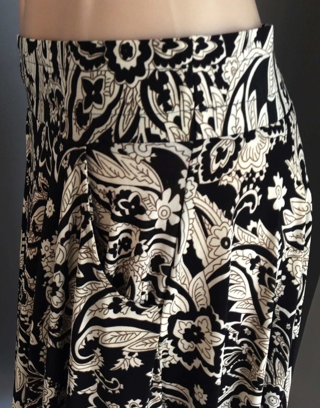 ELEGANT Handkerchief Skirt Black & Taupe Paisley Print Size XL 12 14 Retro