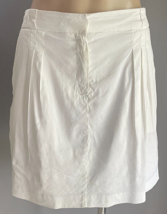 WITCHERY Skirt White Linen Blend Zip Front Pleated Straight Size 14 Above Knee