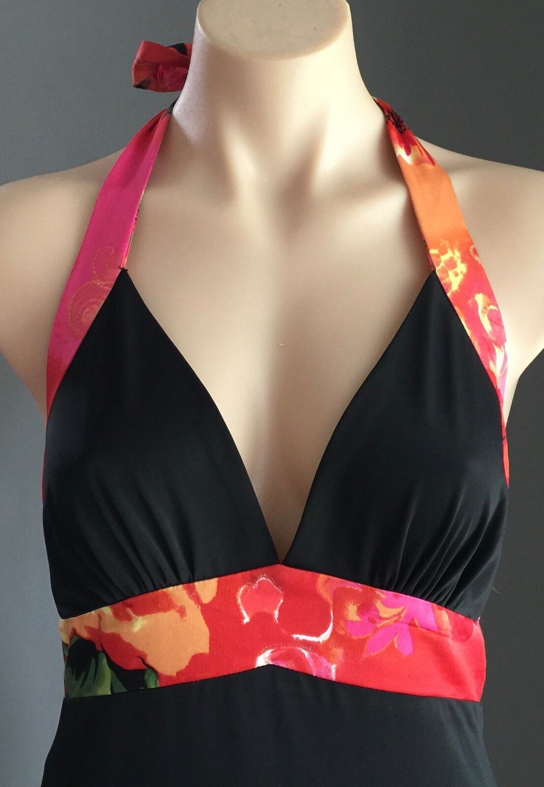 F GEAR Dress Gorgeous Floral & Black Halter Neck Open Back Gown Size 12 NEW