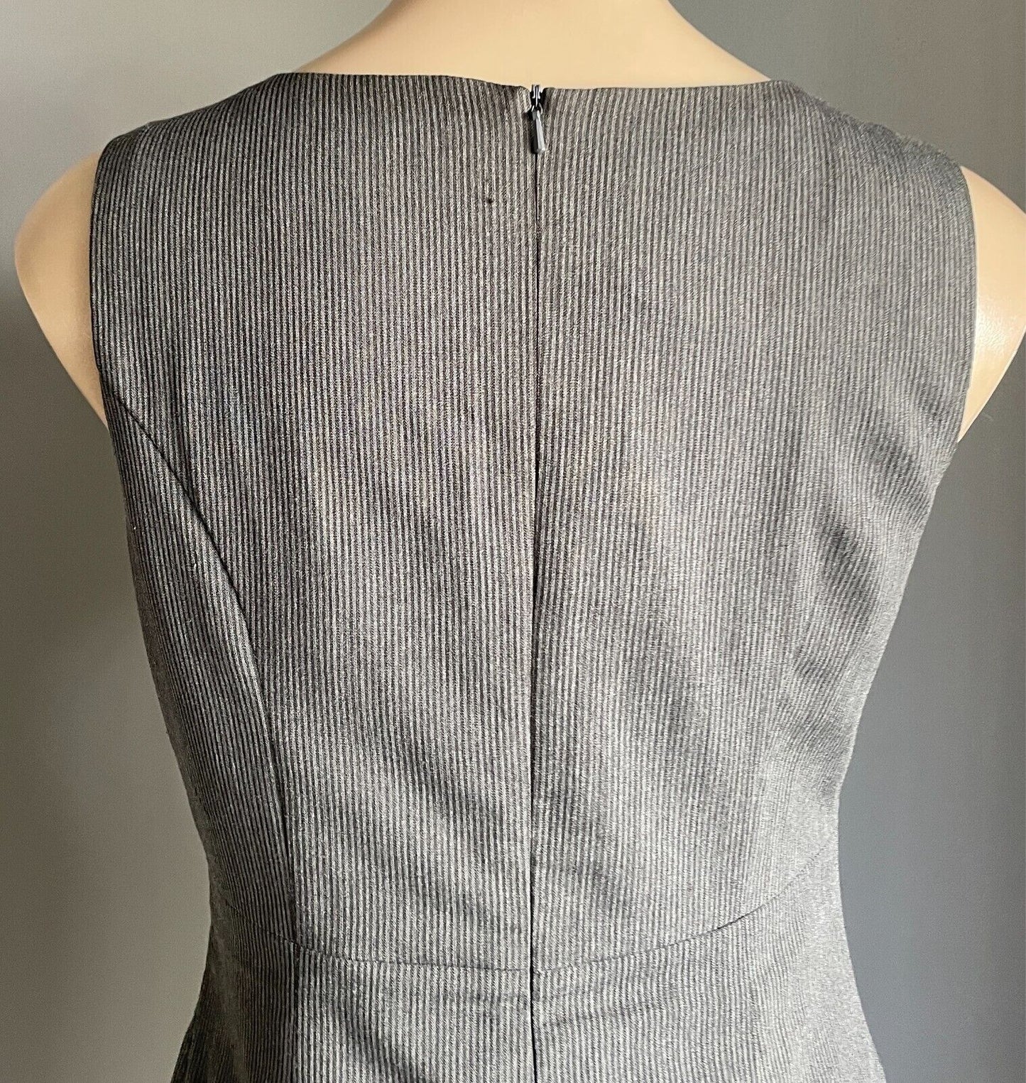 FORCAST Sheath Dress Grey/Black Stripe Sleeveless Size 10 Lined Knee Length