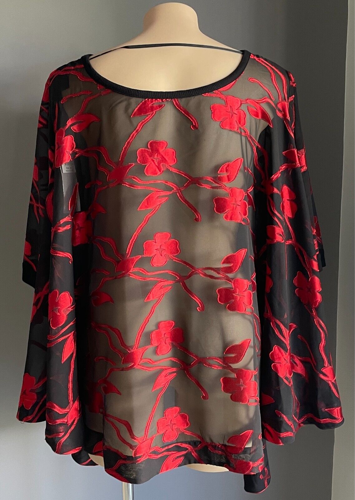 TAKING SHAPE Black & Red "Harajuki" Top Plus Size M/L Wear 4 Ways Semi Sheer NWT