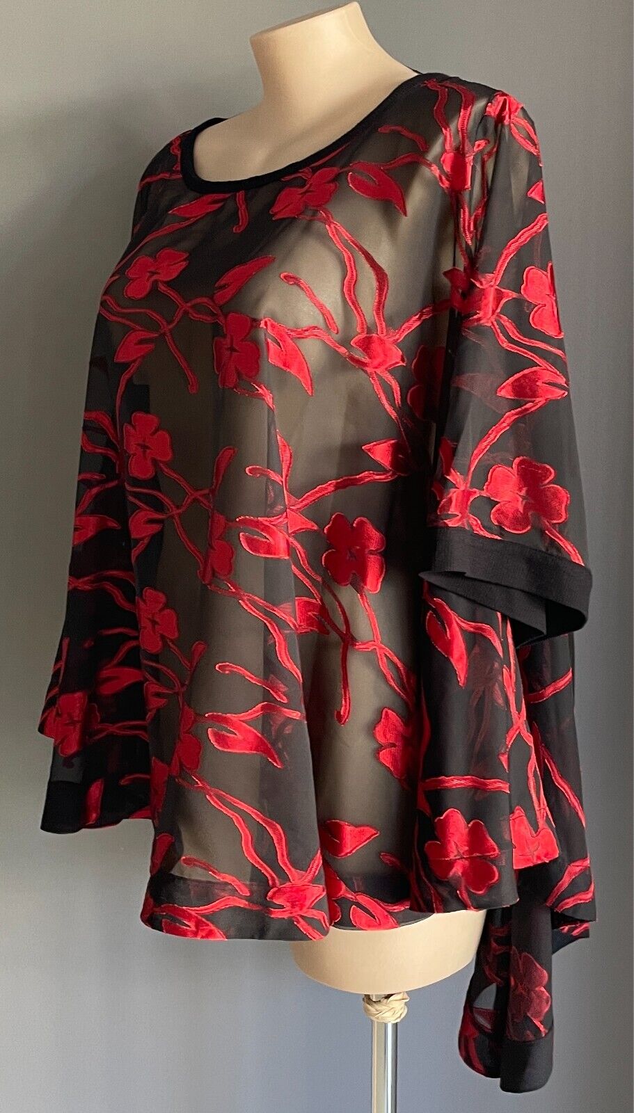 TAKING SHAPE Black & Red "Harajuki" Top Plus Size M/L Wear 4 Ways Semi Sheer NWT