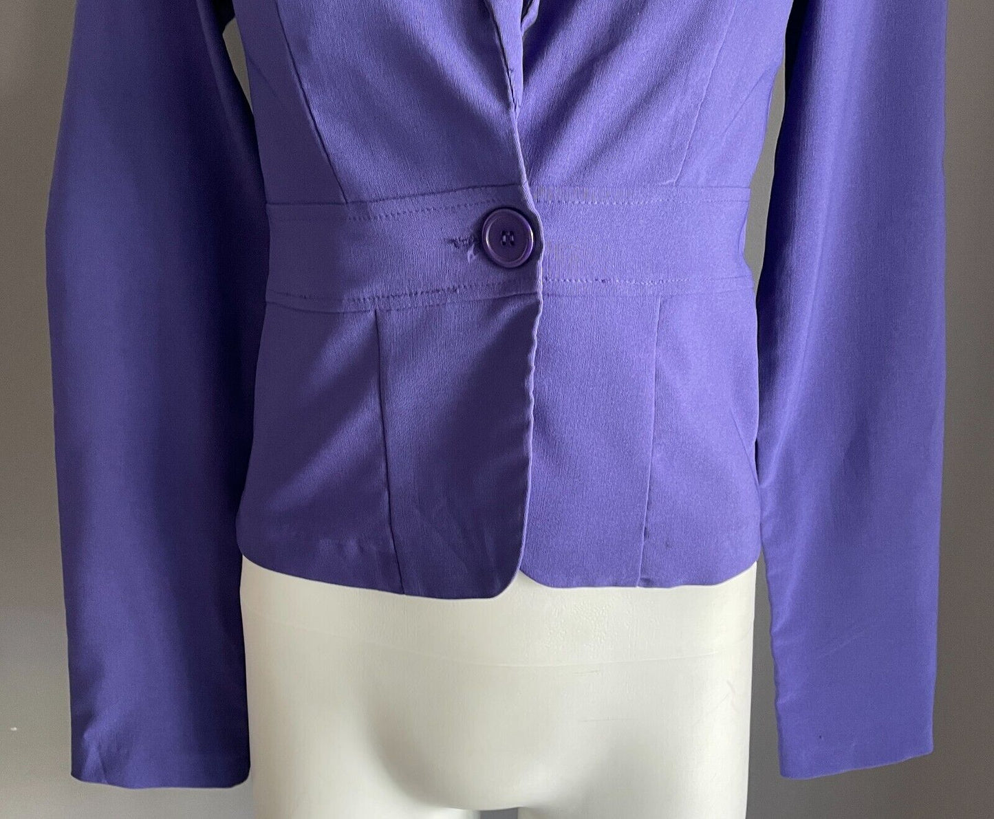 PURPLE JACKET Tailored Fit Long Sleeves Size 6 Collar Stretch Fabric