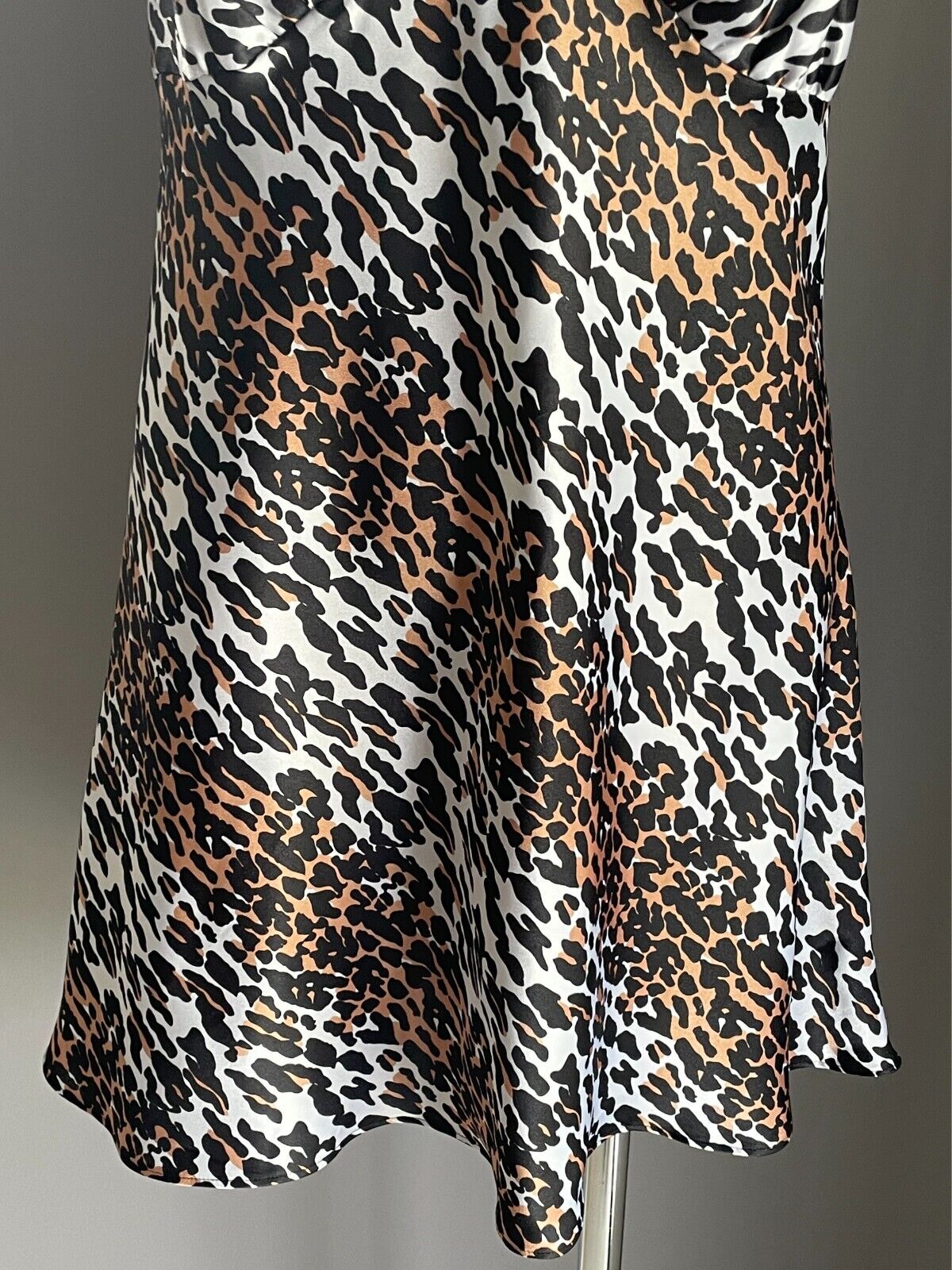 CHEMISE Gold Silver Black Leopard Print Size 12 Thin Shoulder Straps Slip Y2K