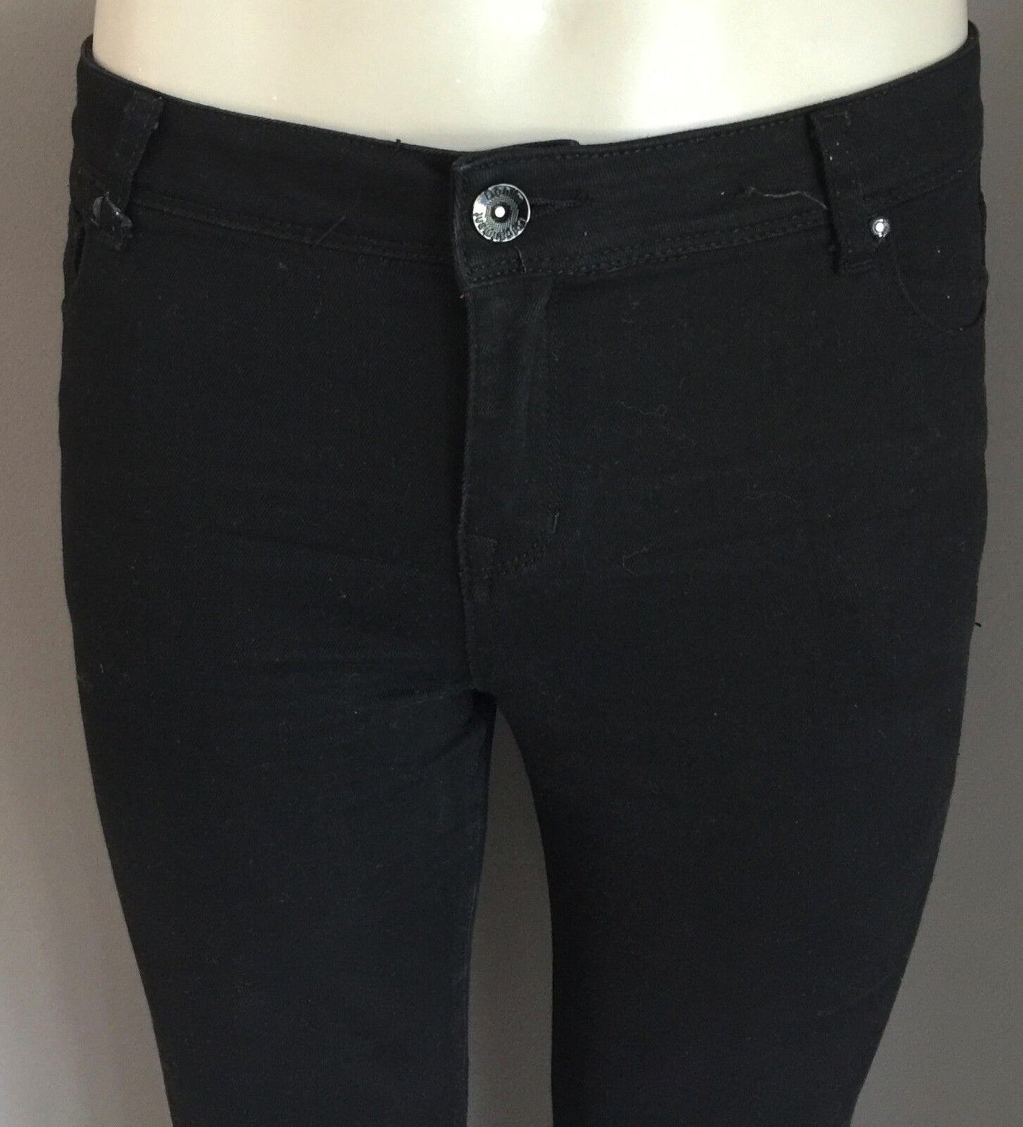 NOW Jeans Black Denim Slim Leg Jeggings Pants Basic Essential Size 14 NEW