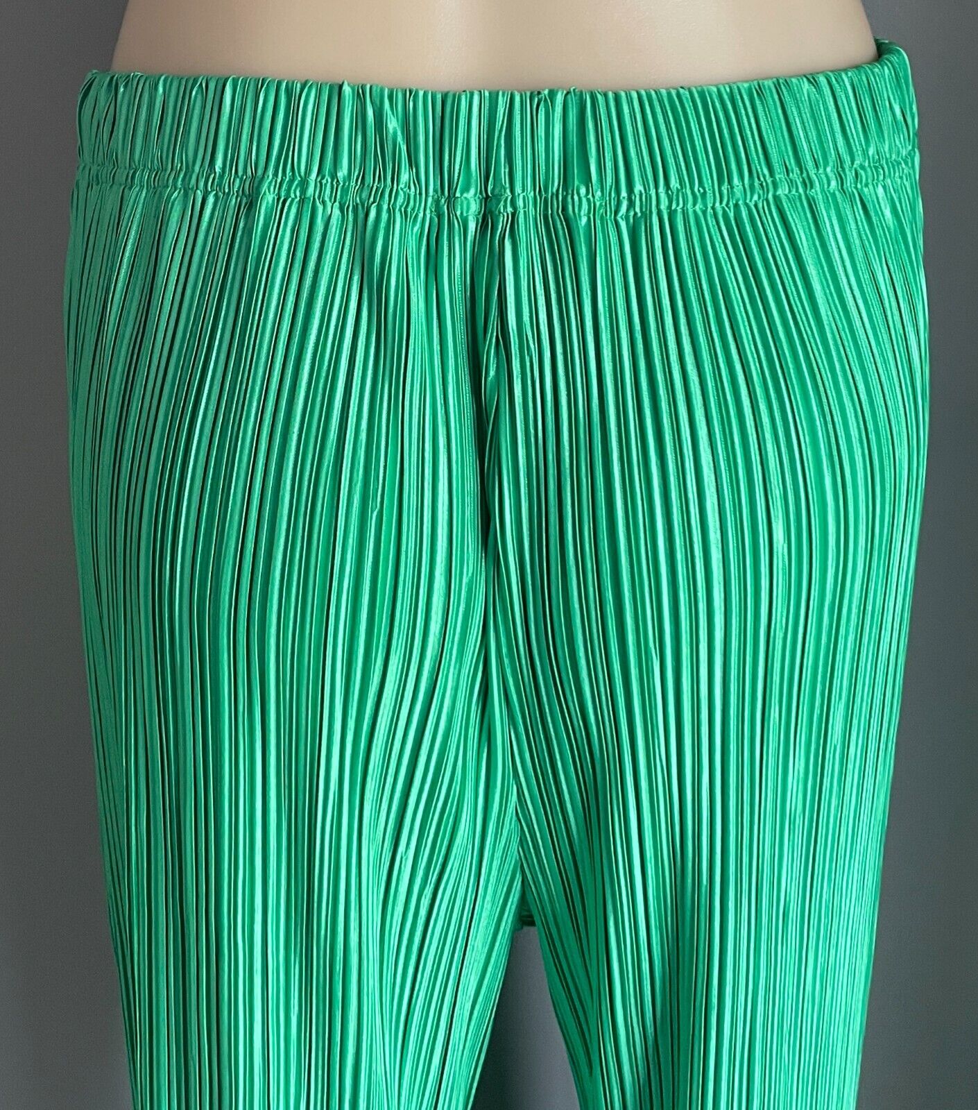 YH & Co 2 Piece Green Plisse Set Shirt Size 12 L & Pants Size 14 XL Relaxed NEW