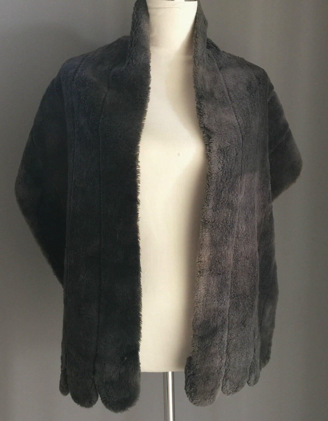 Vintage 1940's - 1950's Faux Fur Dark Grey Stole COAT