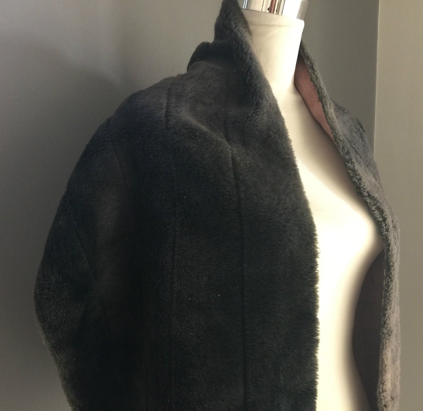 Vintage 1940's - 1950's Faux Fur Dark Grey Stole COAT