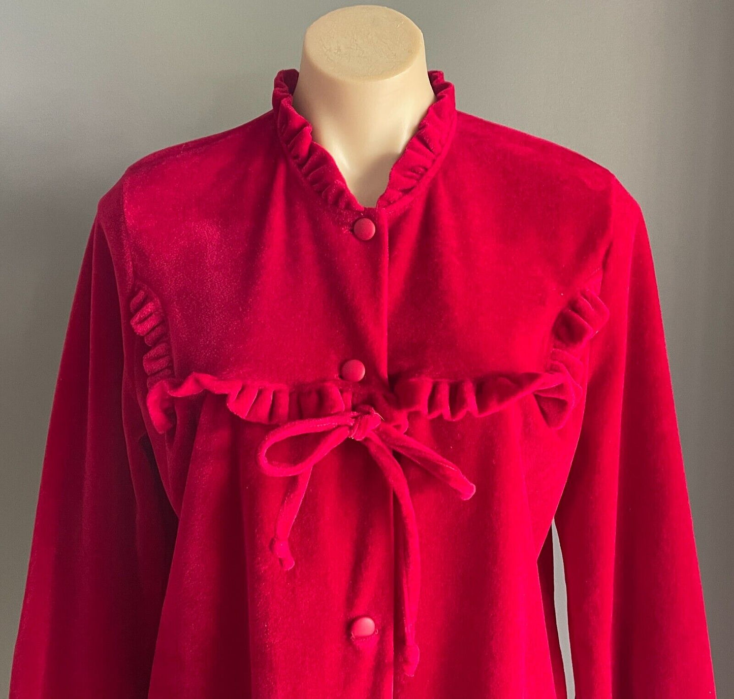 Vintage LE CHARME Dressing Gown Red Velour Long Sleeve Size 18 House Coat Robe