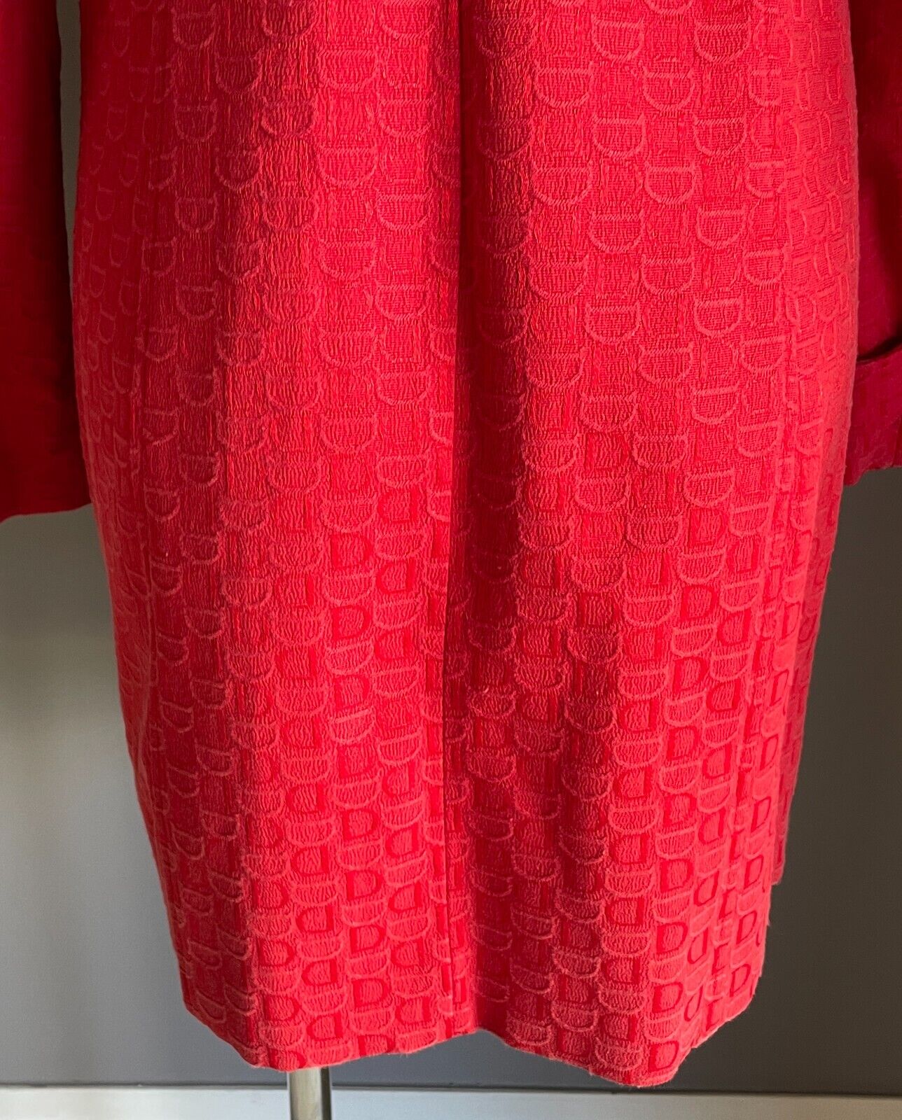 TEABERRY Coat Red Jacquard Long Sleeve Single Breasted Button Front Size 10