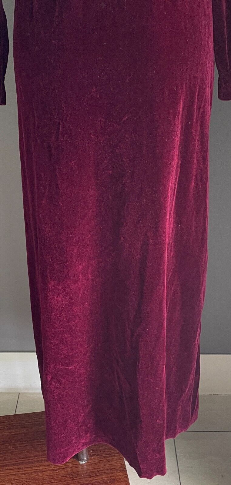 VALENTINA Dressing Gown Bath Robe Burgundy Velour Long Sleeve Size 16 Vintage