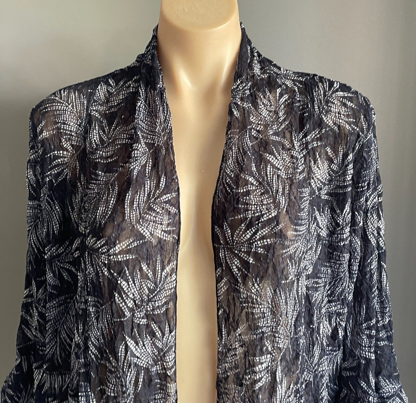 VIRTUELLE Duster Coat Blue & White Print Wrinkle Look Net 3/4 Sleeve Size XXS 12
