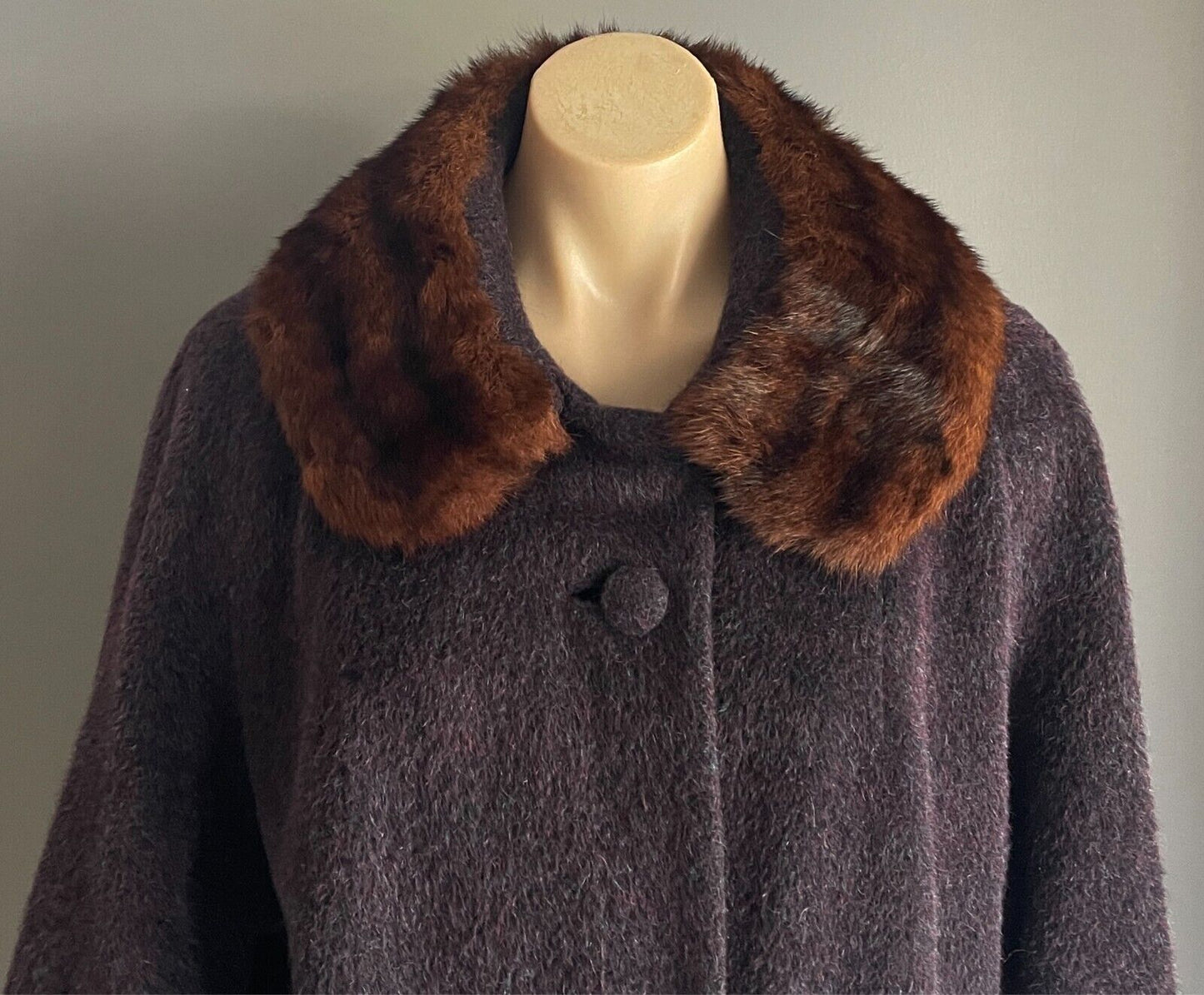 Vintage DISTINCTION ORIGINAL By Stephen Coat Purple Wool Mohair Fur Collar Sz 16